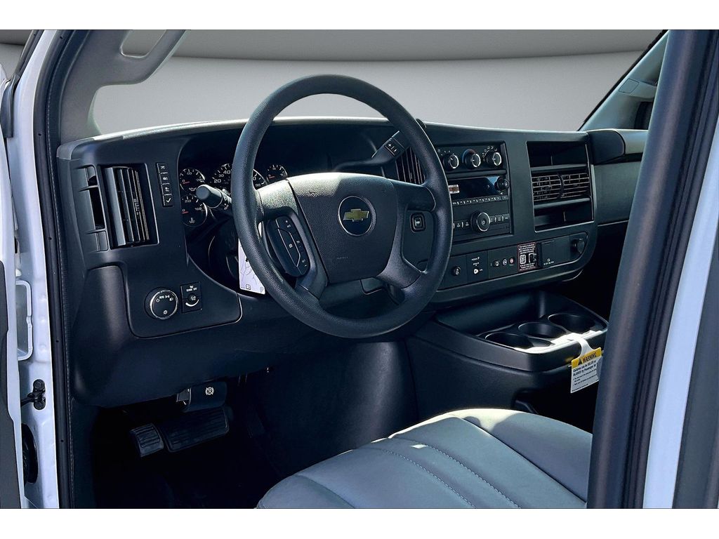2026 Chevrolet Express Cargo Work Van - Photo 9