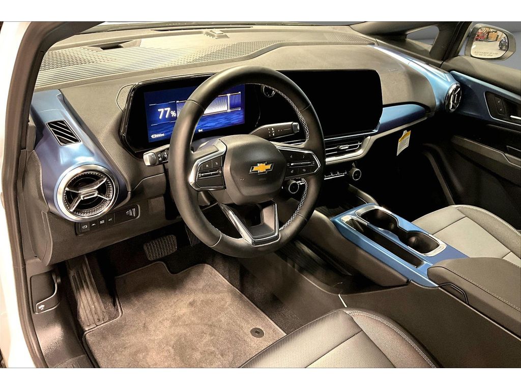 2026 Chevrolet Equinox EV 2LT - Photo 9