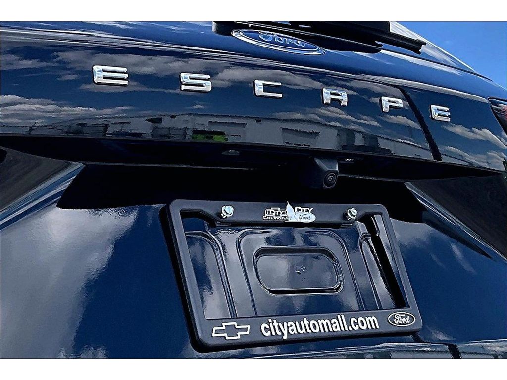 2025 Ford Escape Plug-in hybrid PHEV - Photo 10