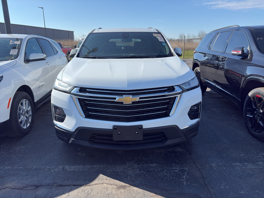 Used 2023 Chevrolet Traverse LT Cloth SUV