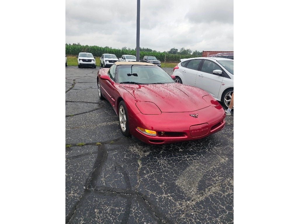 Used 2002 Chevrolet Corvette Base with VIN 1G1YY32G525111259 for sale in Columbia City, IN
