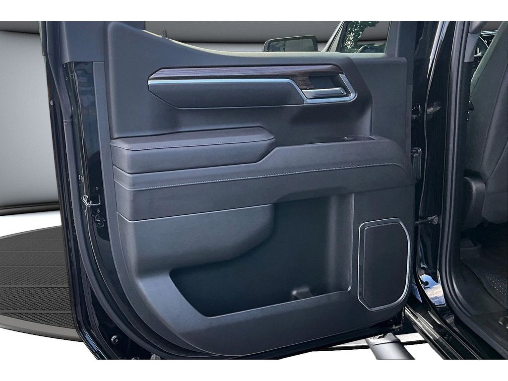 2026 Chevrolet Silverado 1500 RST - Photo 40