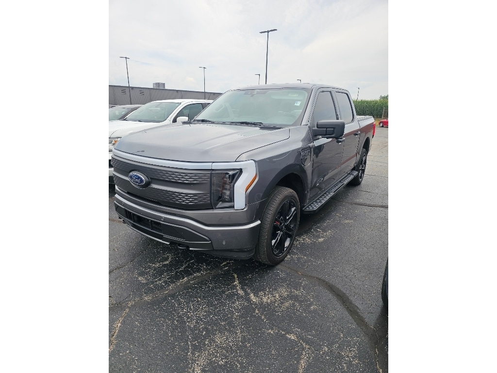Used 2022 Ford F-150 Lightning XLT Truck