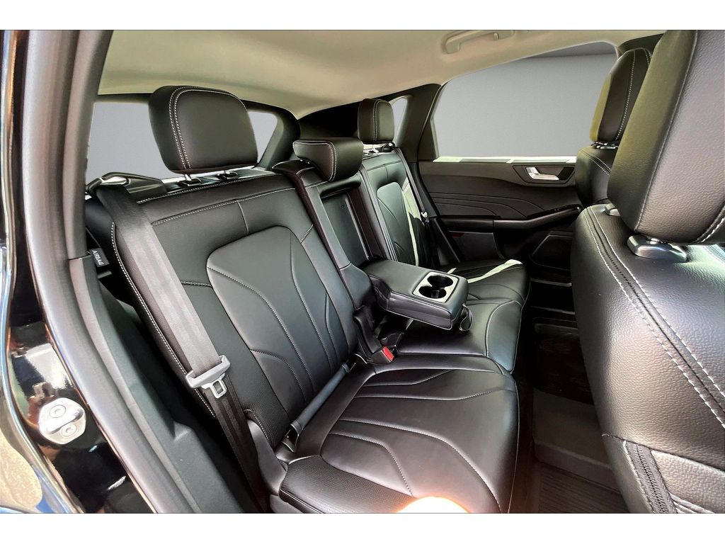 2025 Ford Escape Plug-in hybrid PHEV - Photo 28