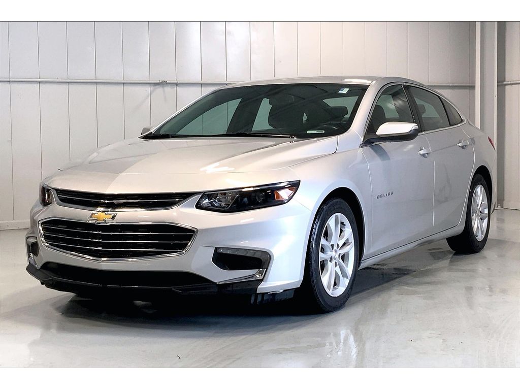 Used 2016 Chevrolet Malibu 1LT with VIN 1G1ZE5ST4GF327658 for sale in Columbia City, IN
