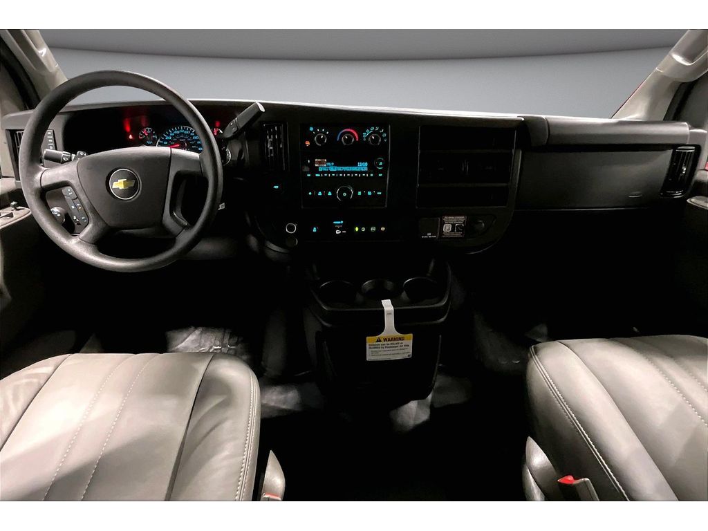 2026 Chevrolet Express Cargo Work Van - Photo 8