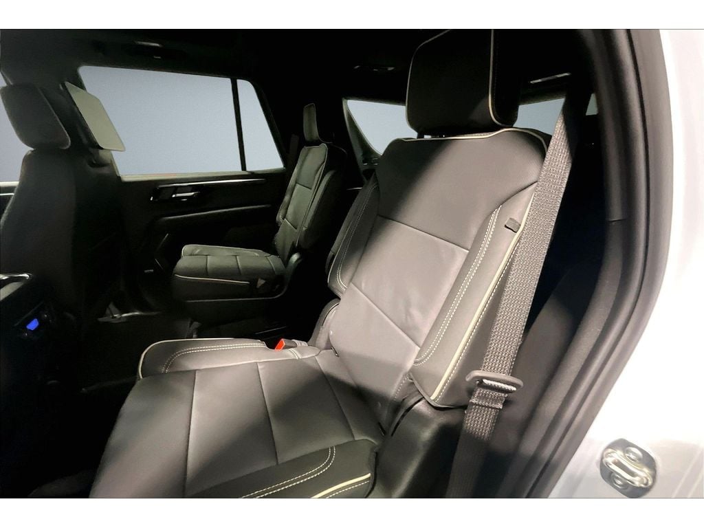 2026 Chevrolet Tahoe Premier - Photo 13