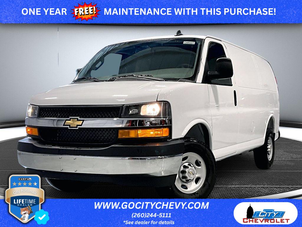 2025 Chevrolet Express 3500 Work Van HD's photo