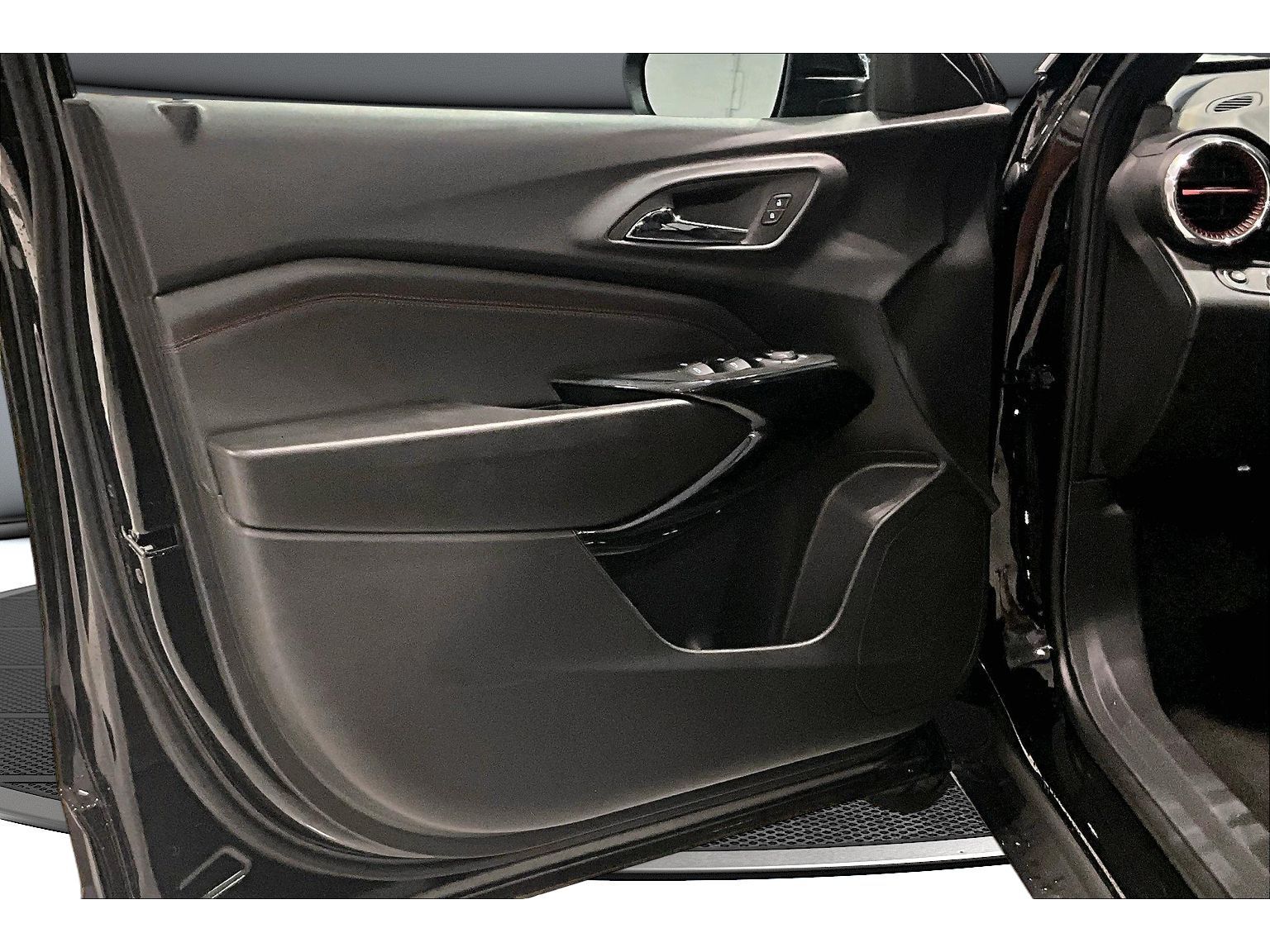 2026 Chevrolet Trax RS - Photo 37