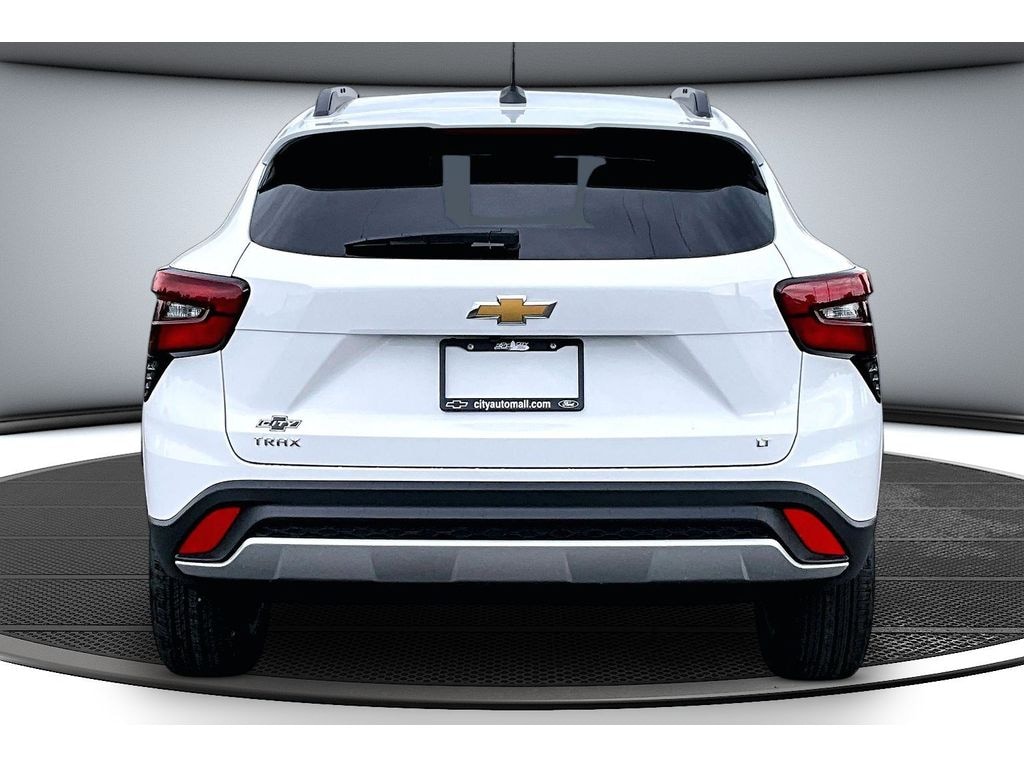 New 2026 Chevrolet Trax LT SUV