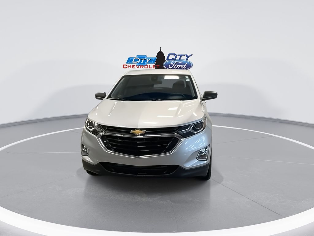 2021 Chevrolet Equinox LS photo 2
