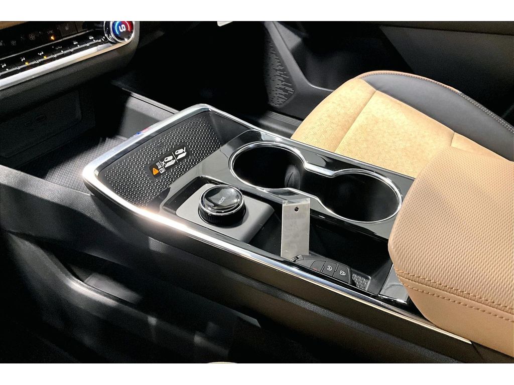 2026 Chevrolet Equinox ACTIV - Photo 11