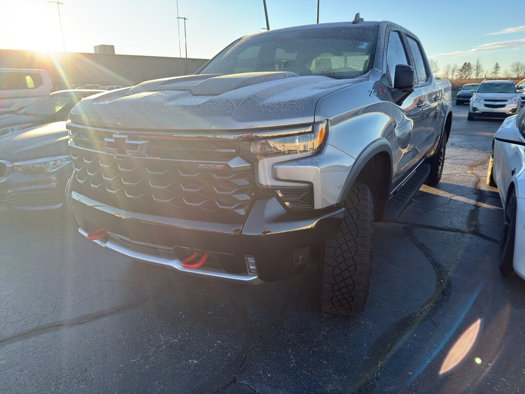 2023 Chevrolet Silverado 1500 ZR2 photo 3