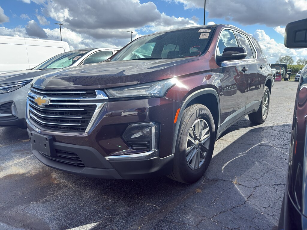 2022 Chevrolet Traverse Cloth photo 2