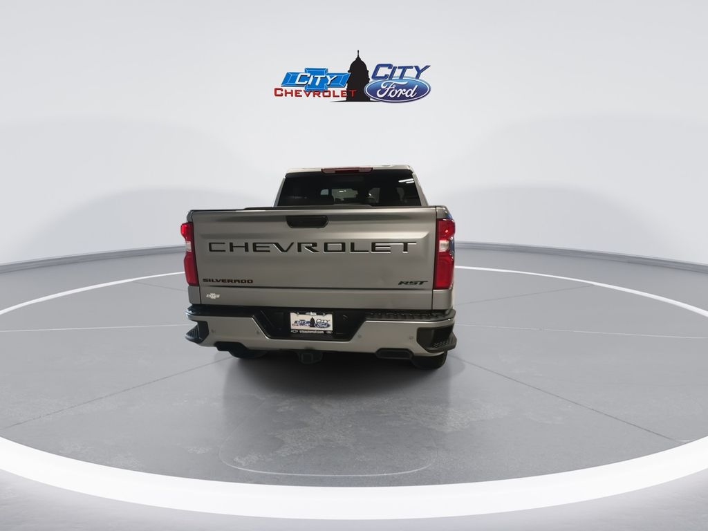 2026 Chevrolet Silverado 1500 RST photo 2