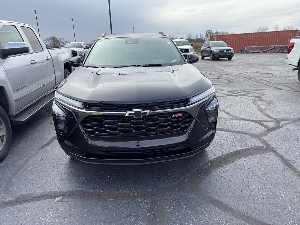 Used 2025 Chevrolet Trax 2RS SUV