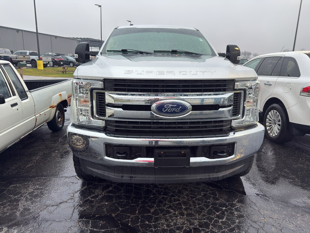 2018 Ford F-250 XLT photo 2