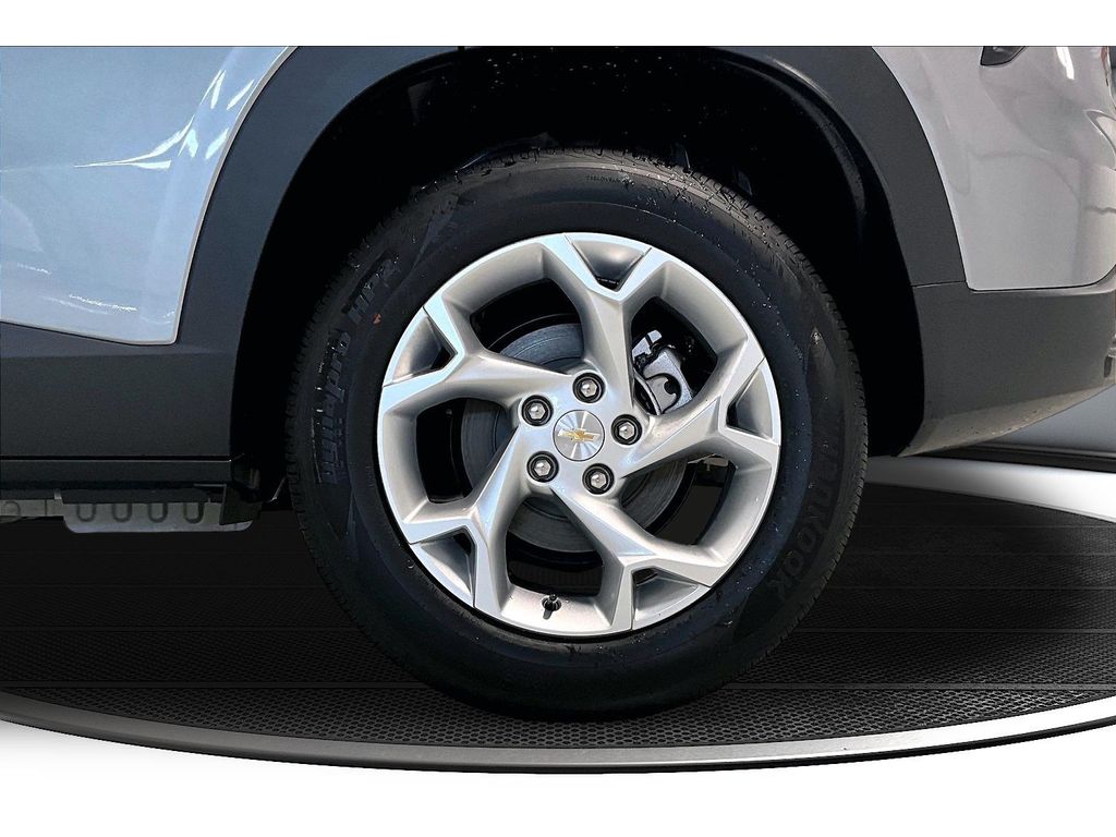 2026 Chevrolet Trax LS - Photo 43