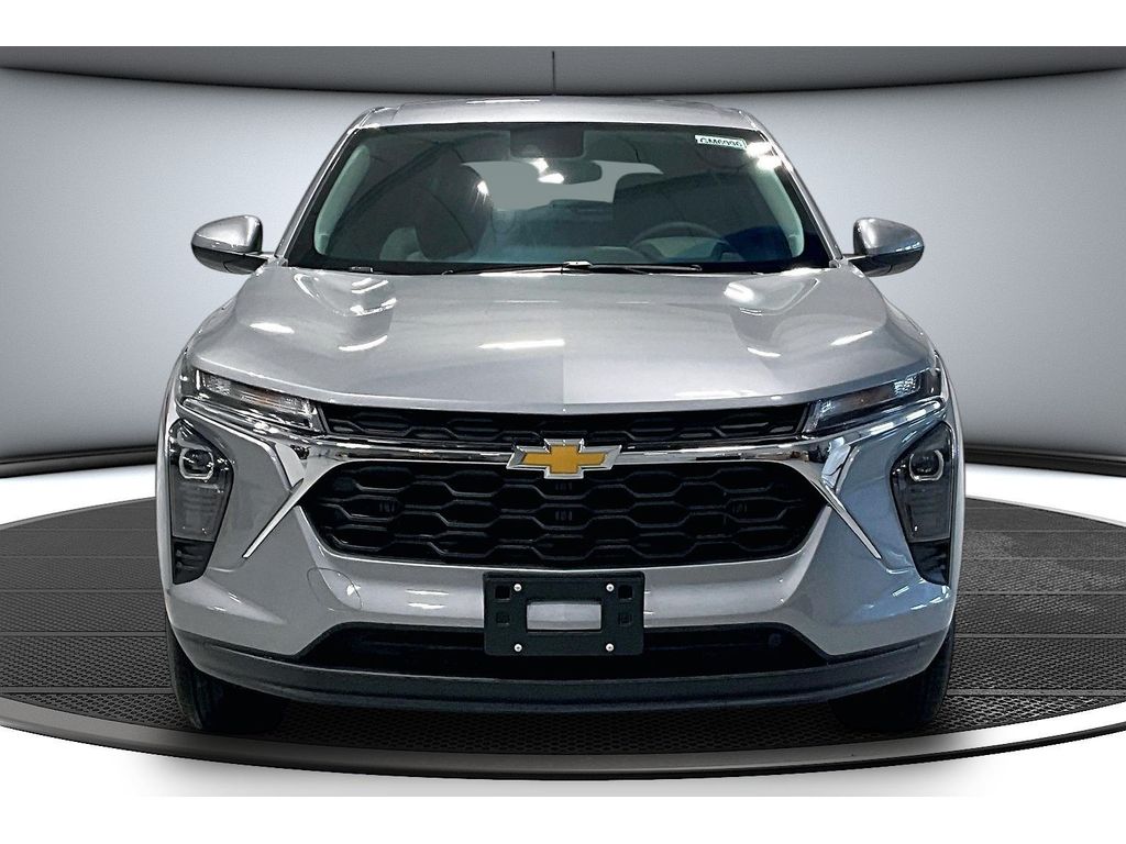 2026 Chevrolet Trax LS - Photo 18
