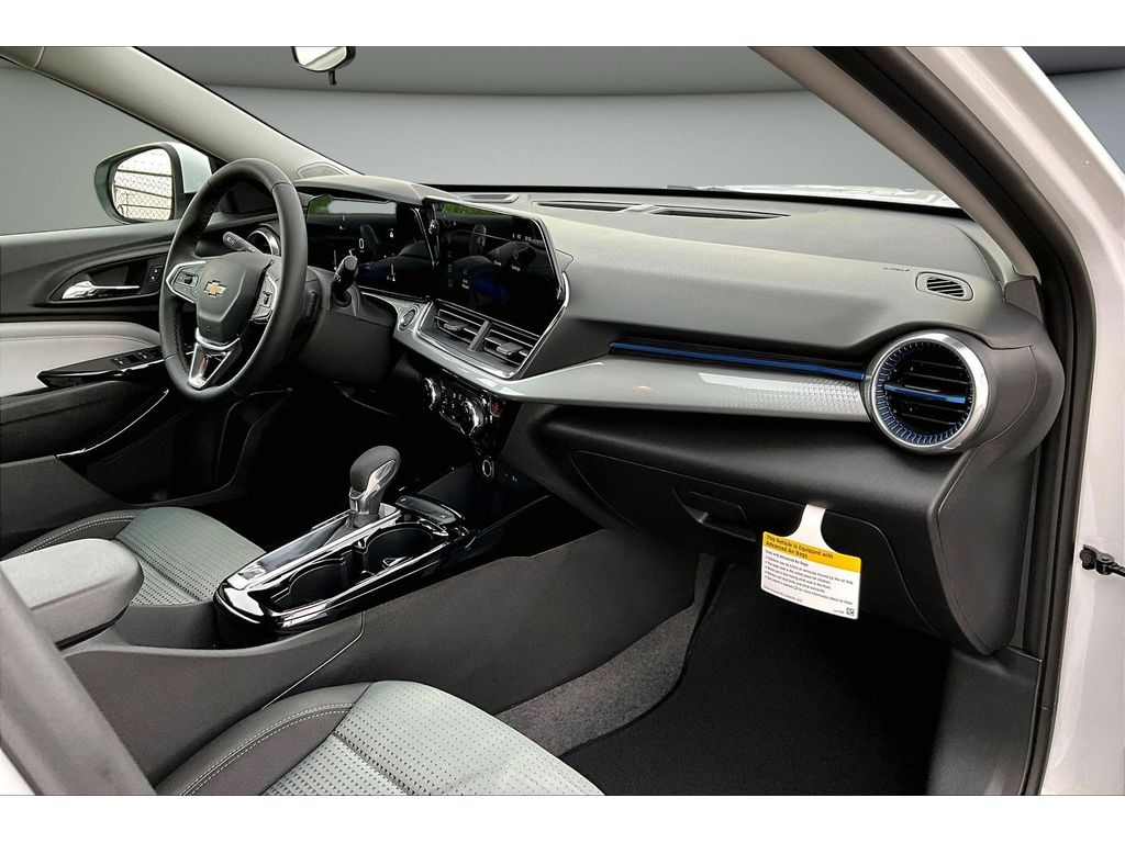 2026 Chevrolet Trax LT - Photo 46