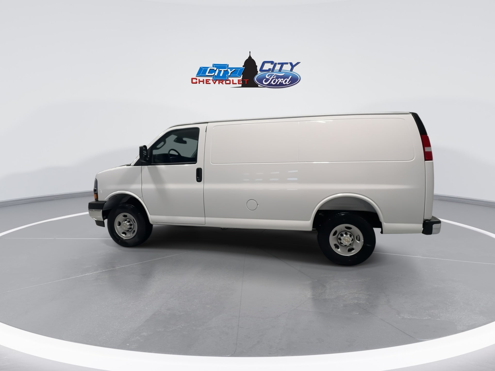 2025 Chevrolet Express Cargo Work Van - Photo 43