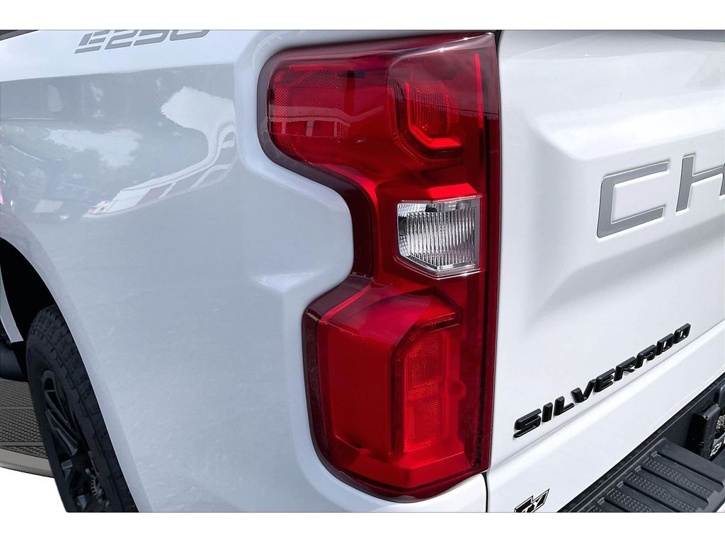 2026 Chevrolet Silverado 1500 RST - Photo 40