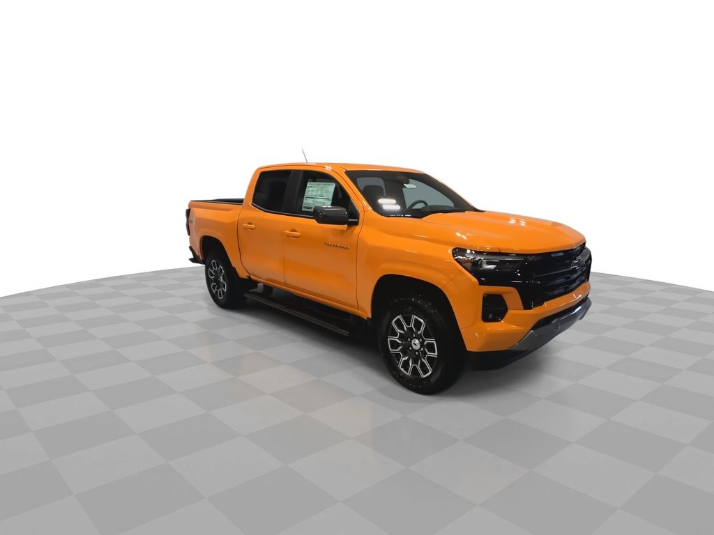 2025 Chevrolet Colorado Z71 photo 2