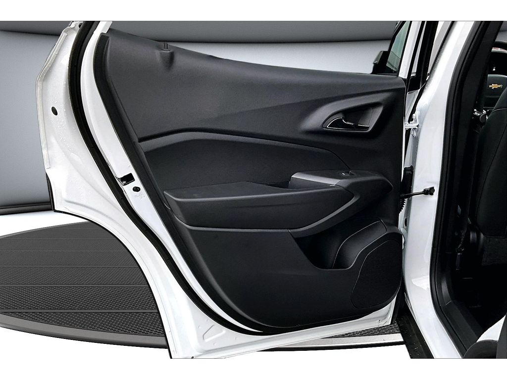 2026 Chevrolet Trax LT - Photo 37