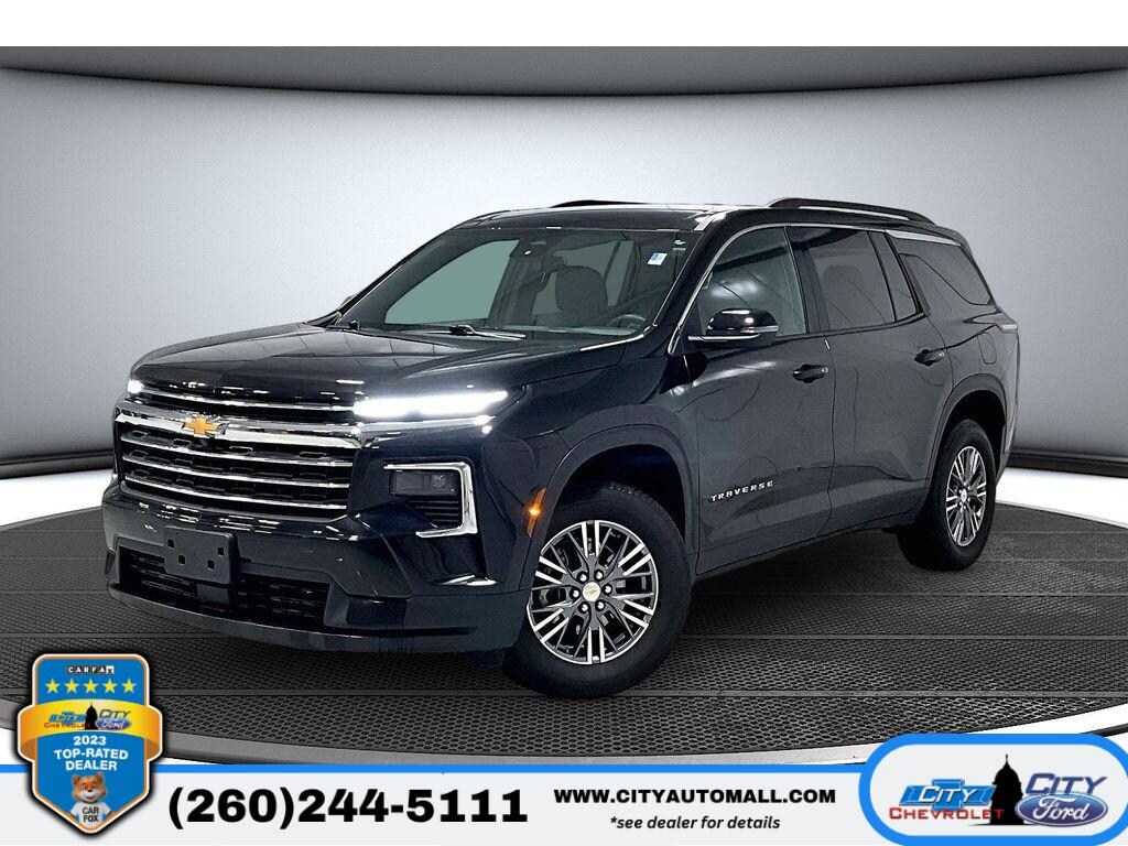 Used 2025 Chevrolet Traverse LT SUV