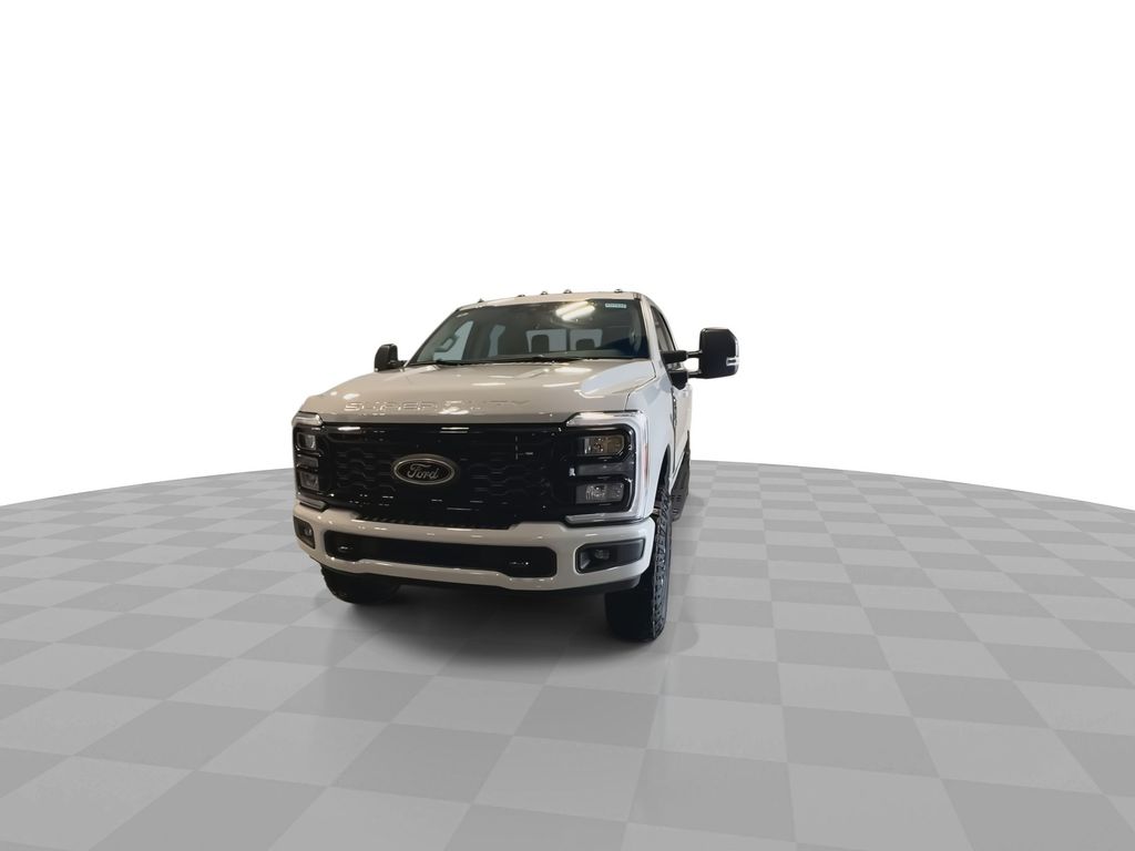 2025 Ford F-250 XLT photo 3