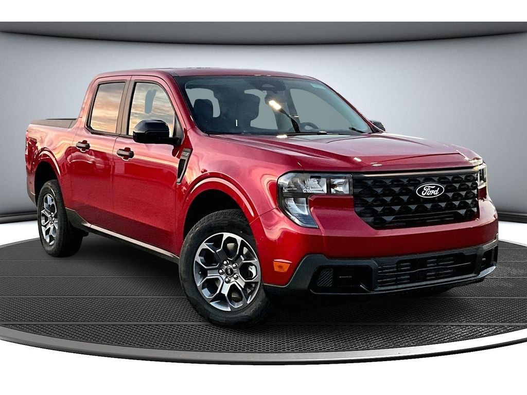 2025 Ford Maverick XLT photo 2