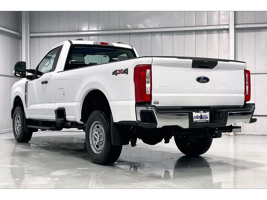 2025 Ford F-250 XL photo 3
