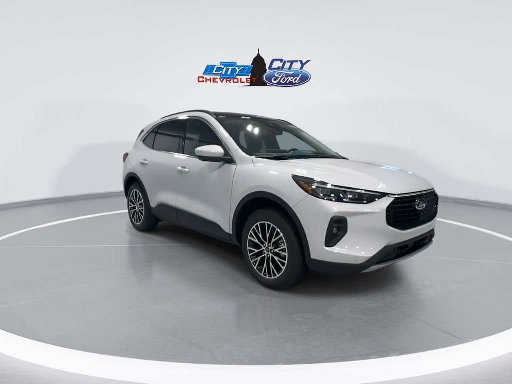 2025 Ford Escape photo 2