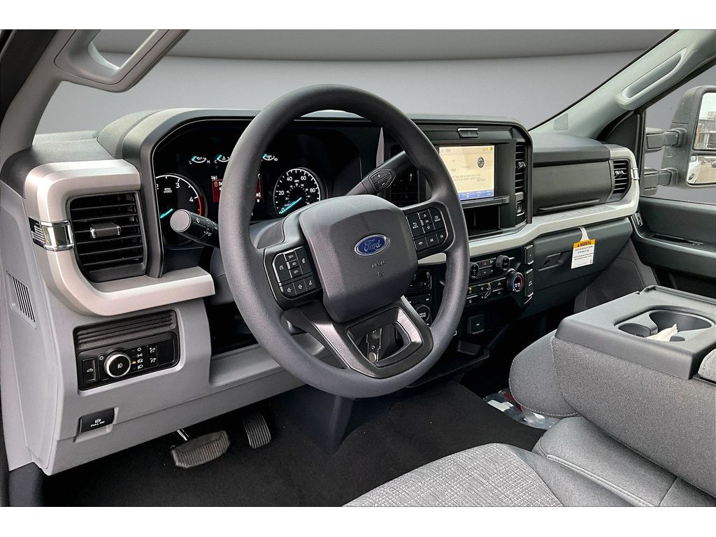 2026 Ford F-250 Super Duty XLT - Photo 9