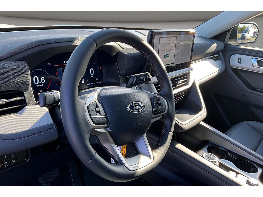2026 Ford Explorer Active - Photo 9