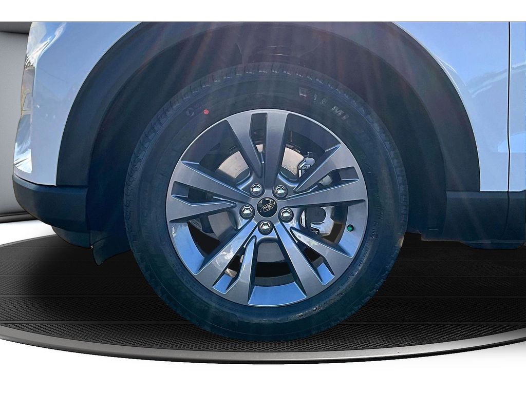 2026 Ford Explorer Active - Photo 15