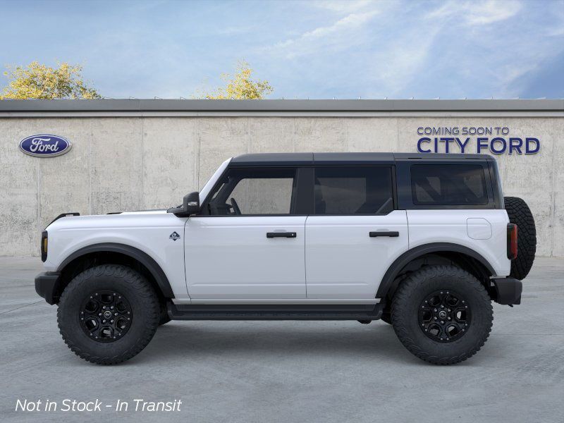 2025 Ford Bronco Outer Banks photo 2