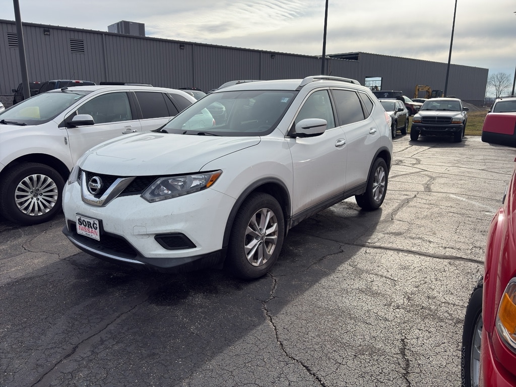 Used 2016 Nissan Rogue SV Sport Utility
