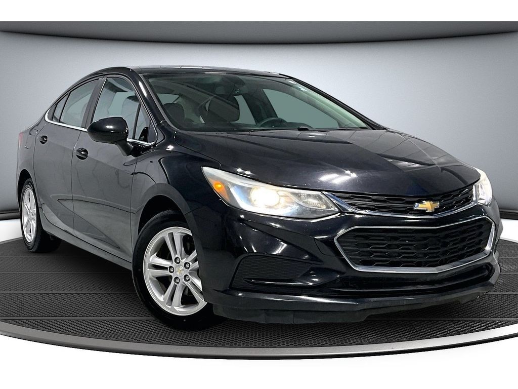 Used 2018 Chevrolet Cruze LT Sedan