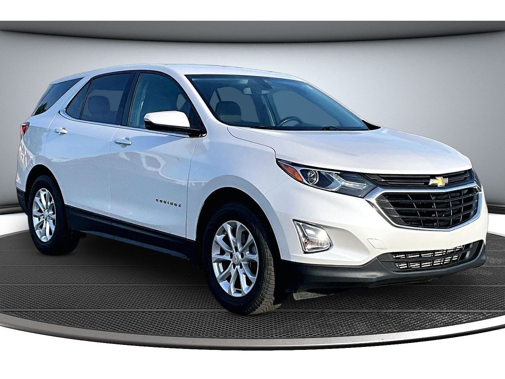 Used 2018 Chevrolet Equinox LT with VIN 2GNAXJEV5J6243166 for sale in Columbia City, IN