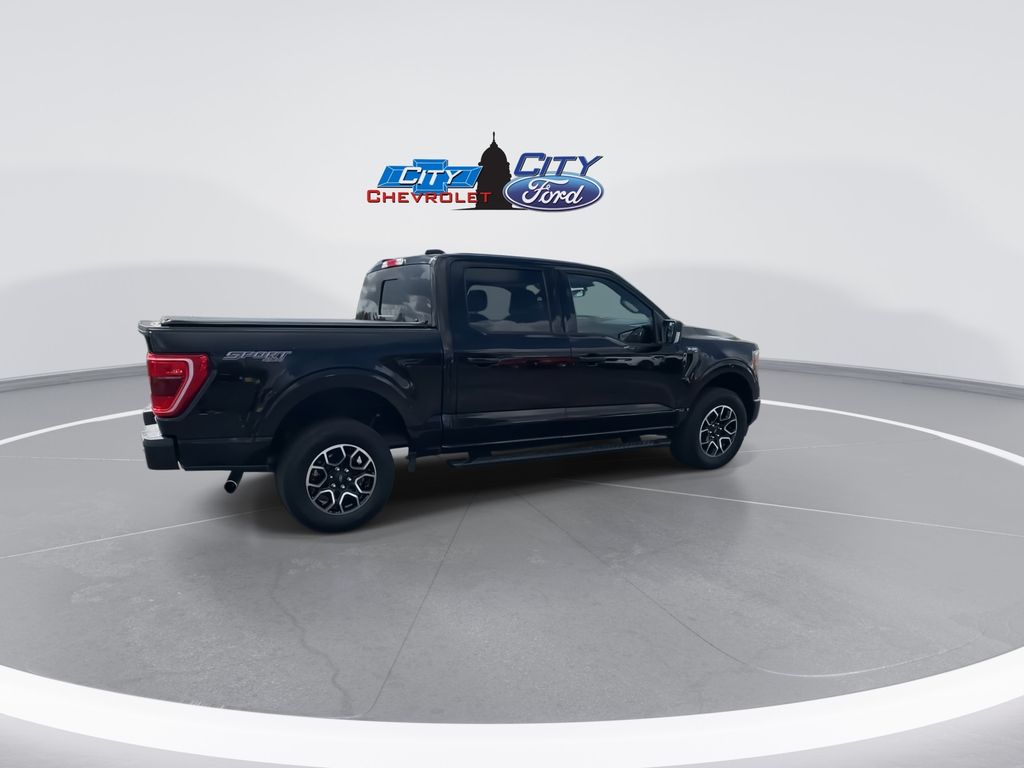 2022 Ford F-150 XLT photo 2