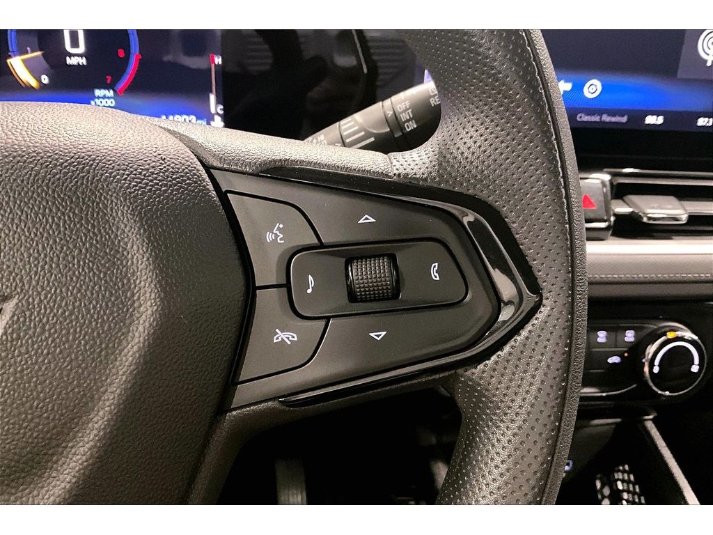 2025 Chevrolet Trailblazer LT - Photo 11