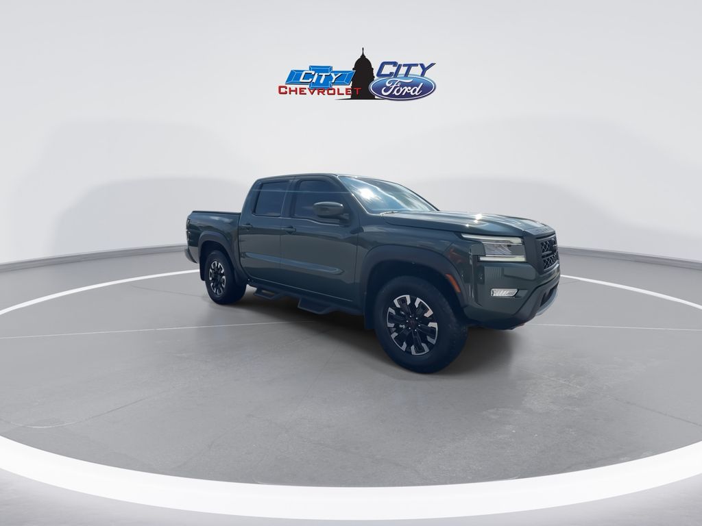 2023 Nissan Frontier PRO-4X Crew Cab photo 2