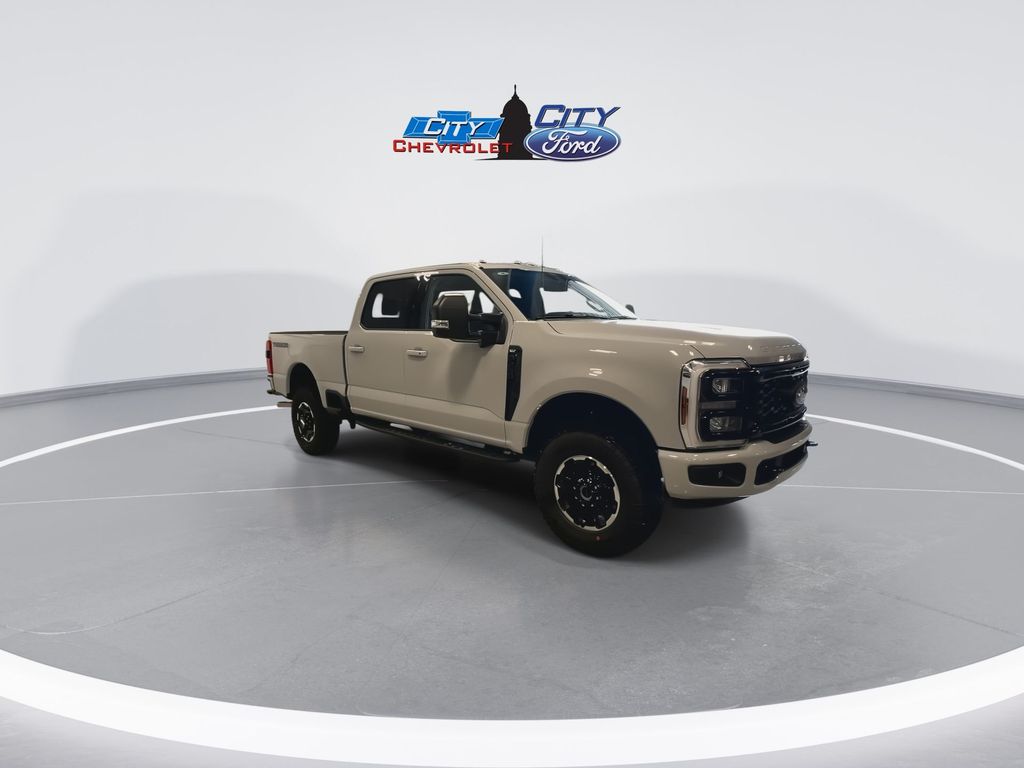 2025 Ford F-250 XLT photo 2