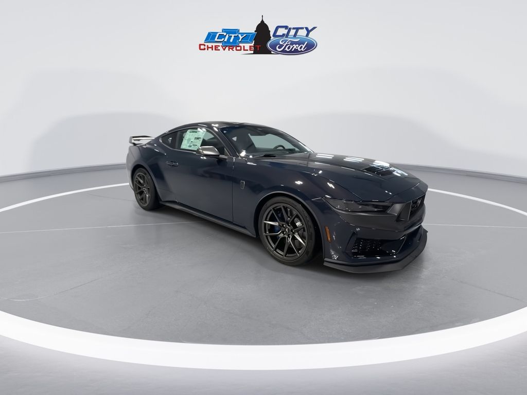 2025 Ford Mustang Dark Horse Deluxe photo 2