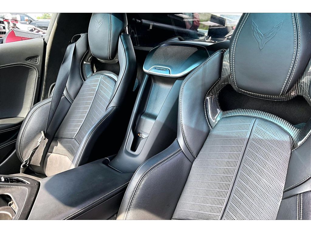2021 Chevrolet Corvette 3LT - Photo 12