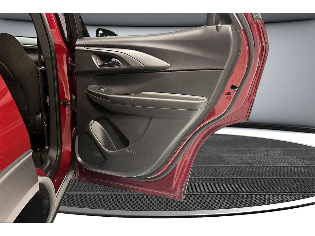 2025 Chevrolet Trailblazer LT - Photo 42