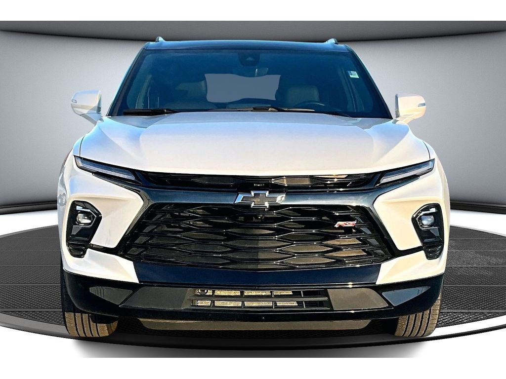 2023 Chevrolet Blazer RS photo 2