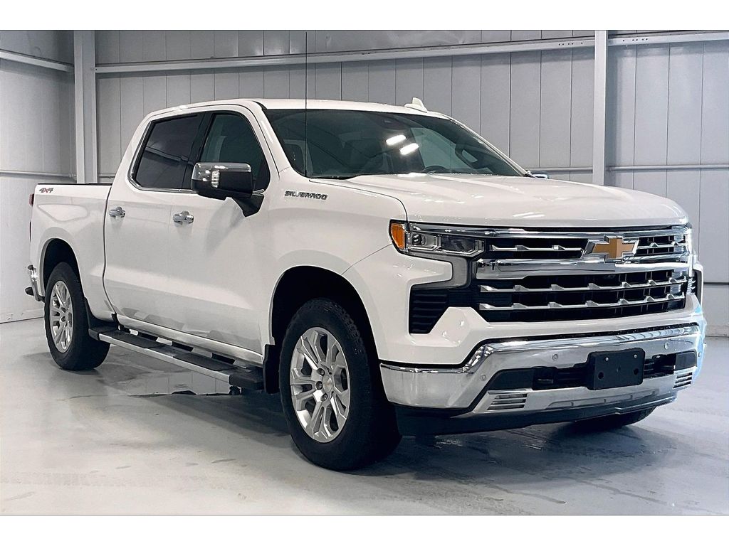 2023 Chevrolet Silverado 1500 LTZ photo 2