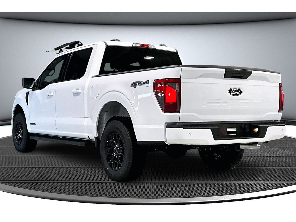 2025 Ford F-150 XLT photo 3